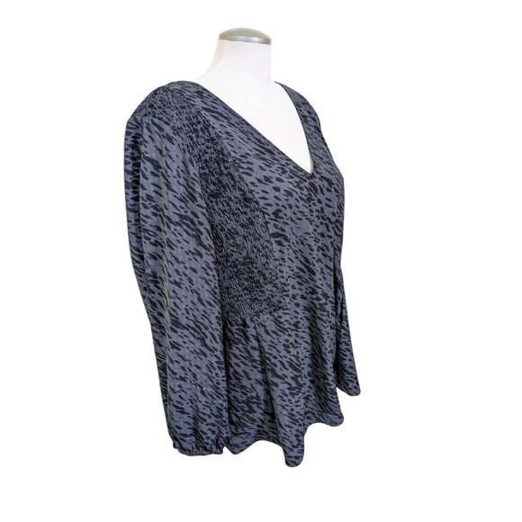 Womens Plus 2X Fit and Flare Blouse Smocked Side Gray Thunderstorm Printed - Picture 6 of 11